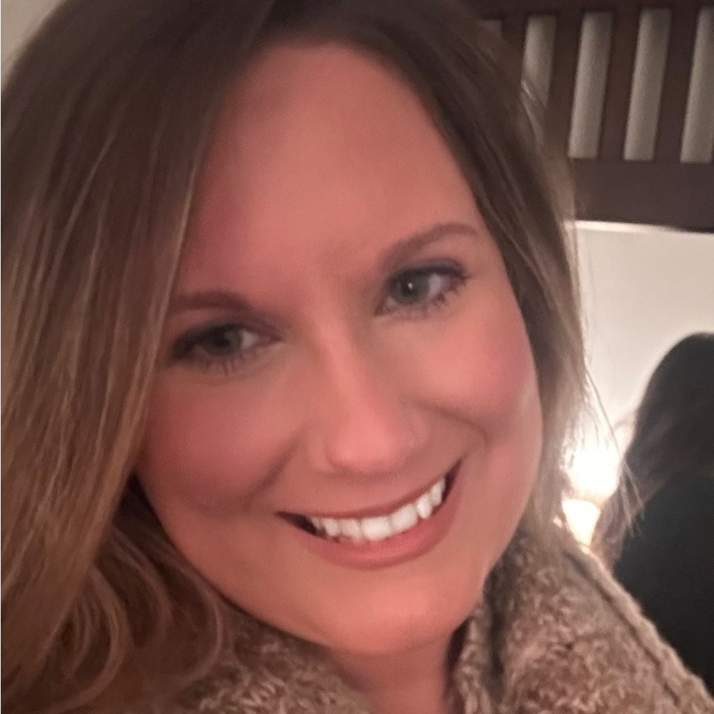 Meet your Posher, Dana